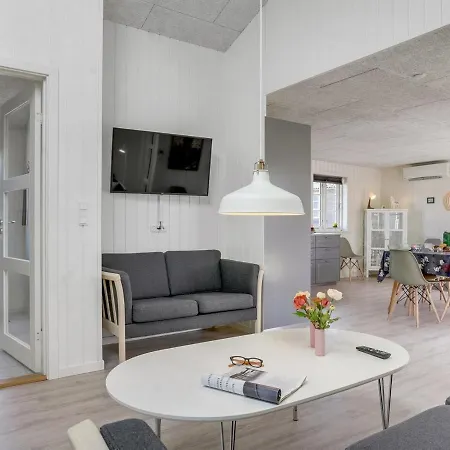 Ibo - 900m From The Sea In Nw Jutland By Interhome *